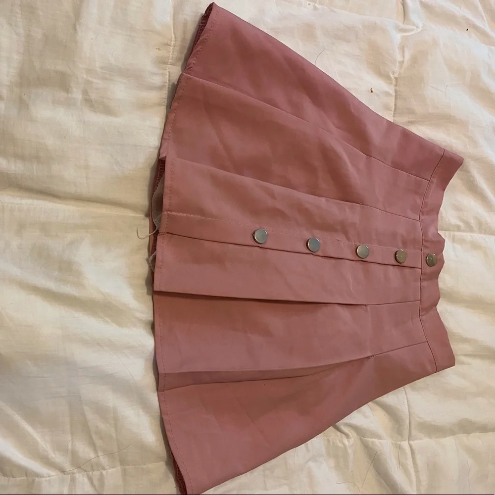 Baby pink pleated school girl skirt - Picture 1 of 6